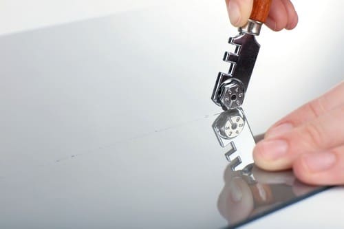 besoin d'un d&eacute;pannage vitrerie &agrave; courbevoie ? intervention rapide pour r&eacute;paration, remplacement et pose de vitres cass&eacute;es. devis gratuit, professionnel agr&eacute;&eacute; et disponible 7j/7.