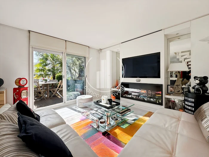 découvrez nos logements modernes à courbevoie : appartements contemporains, confortables et idéalement situés, parfaits pour vivre ou investir aux portes de paris.