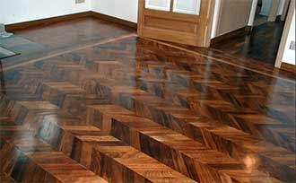 d&eacute;couvrez tout ce qu'il faut savoir sur le prix du parquet : types, tarifs au m&sup2;, conseils pour bien choisir et poser votre parquet selon votre budget.