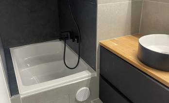 d&eacute;couvrez les prix pour la r&eacute;novation d'une salle de bain &agrave; courbevoie : conseils, exemples de devis et estimation des co&ucirc;ts pour votre projet selon vos besoins et votre budget.