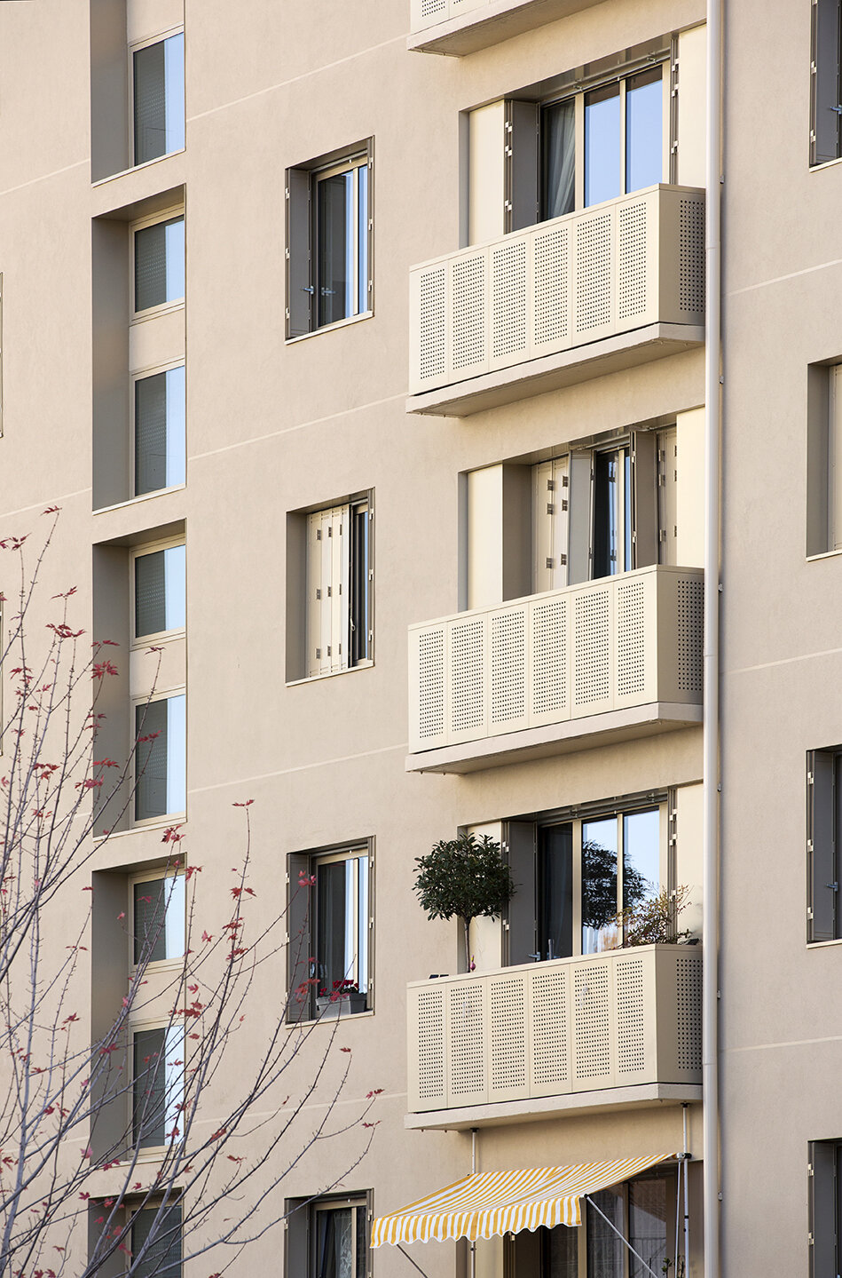 d&eacute;couvrez nos services de r&eacute;novation &agrave; courbevoie : r&eacute;novation int&eacute;rieure, ext&eacute;rieure, appartements et maisons. devis gratuit, travaux de qualit&eacute; par des experts locaux.