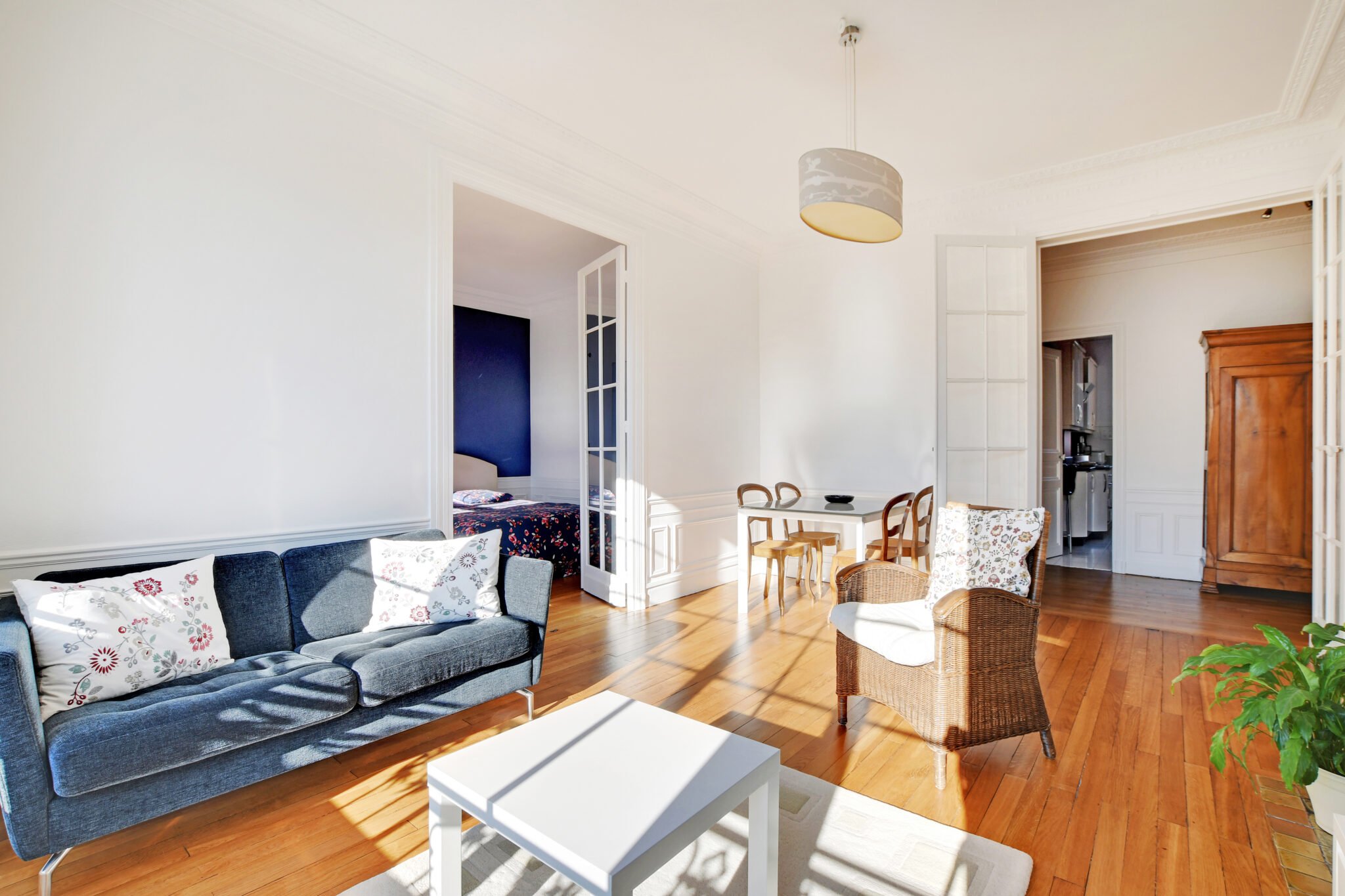 d&eacute;couvrez nos services de transformation d'appartements &agrave; courbevoie : r&eacute;novation, optimisation de l'espace et design moderne pour valoriser votre bien immobilier.