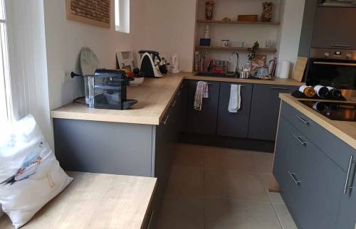 d&eacute;couvrez nos conseils et inspirations pour une cuisine r&eacute;nov&eacute;e, moderne et fonctionnelle. id&eacute;es d&rsquo;am&eacute;nagement, mat&eacute;riaux tendance et astuces pour transformer votre espace culinaire facilement.