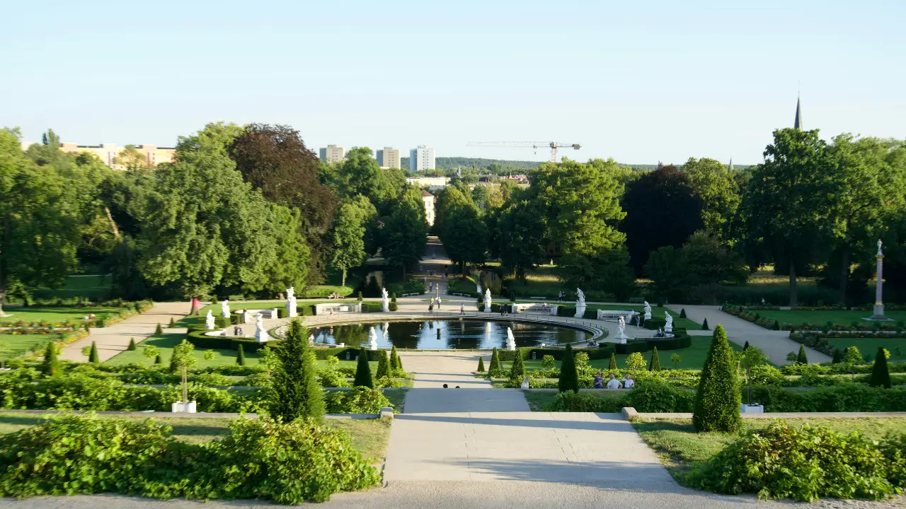 d&eacute;couvrez nos conseils et astuces pour r&eacute;ussir la r&eacute;novation de votre appartement dans le 75006. guide complet pour un projet efficace et harmonieux.